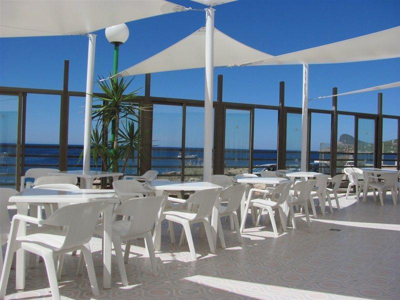 Aparthotel Nereida Sant Antoni de Portmany Екстериор снимка